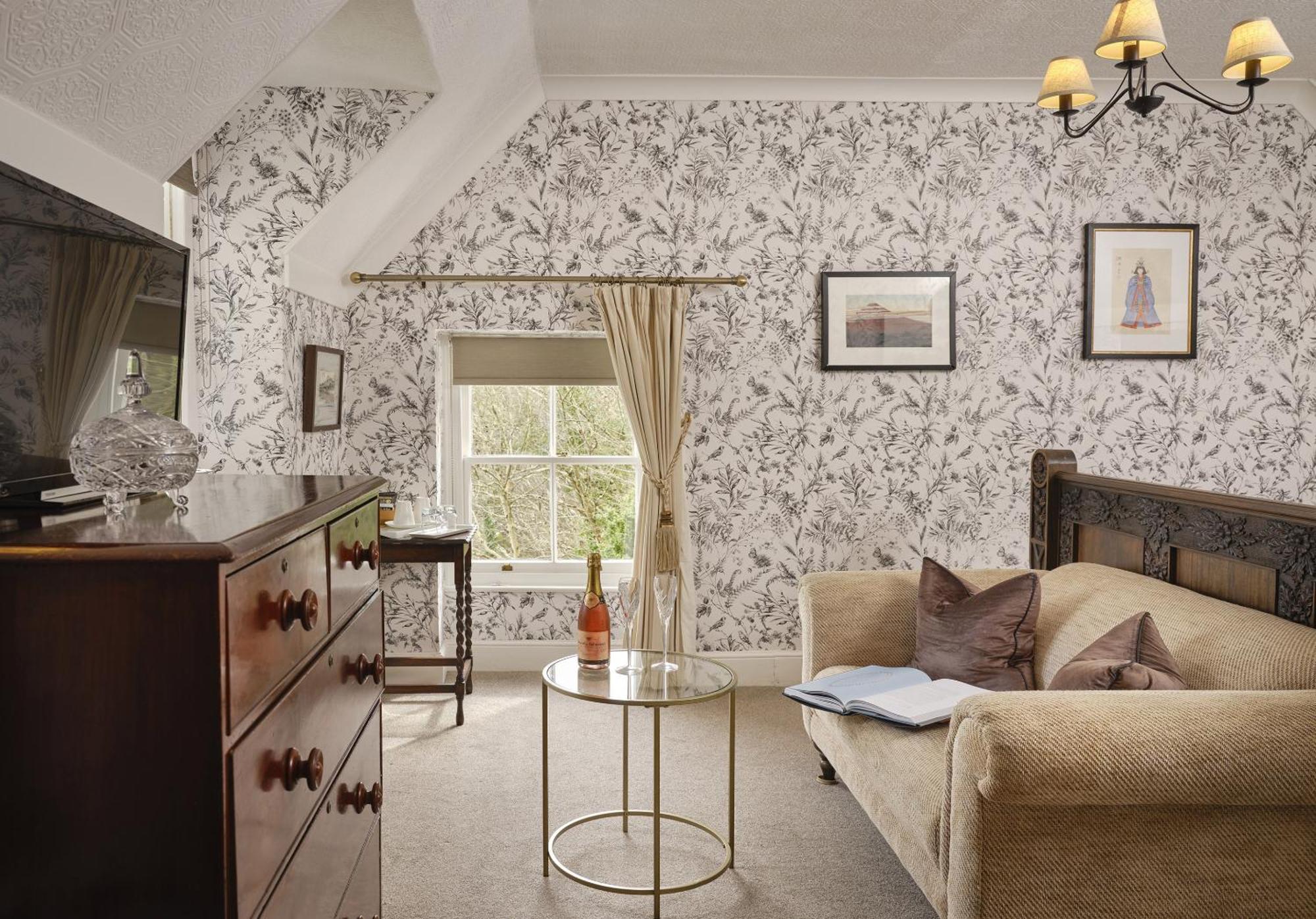 Highcliffe House Bed & Breakfast ลินตัน ภายนอก รูปภาพ